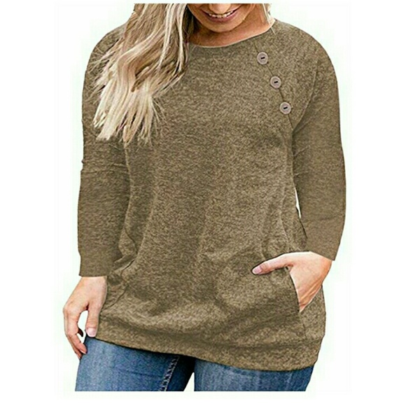 Tops - Plus size button blouse with pockets